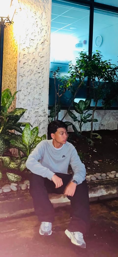 EJ